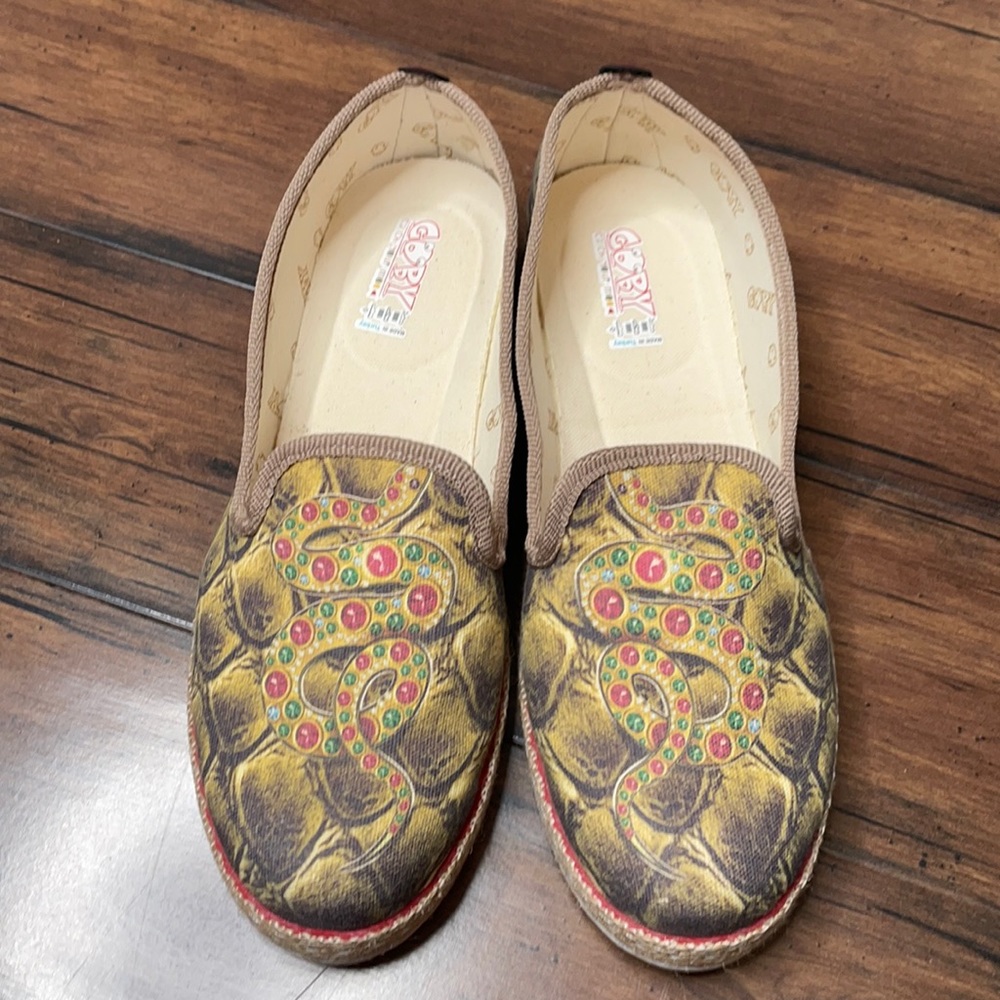 Goby slip on espadrilles‎ size 40 snake design